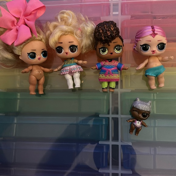 4 LOL surprise dolls - Picture 1 of 6